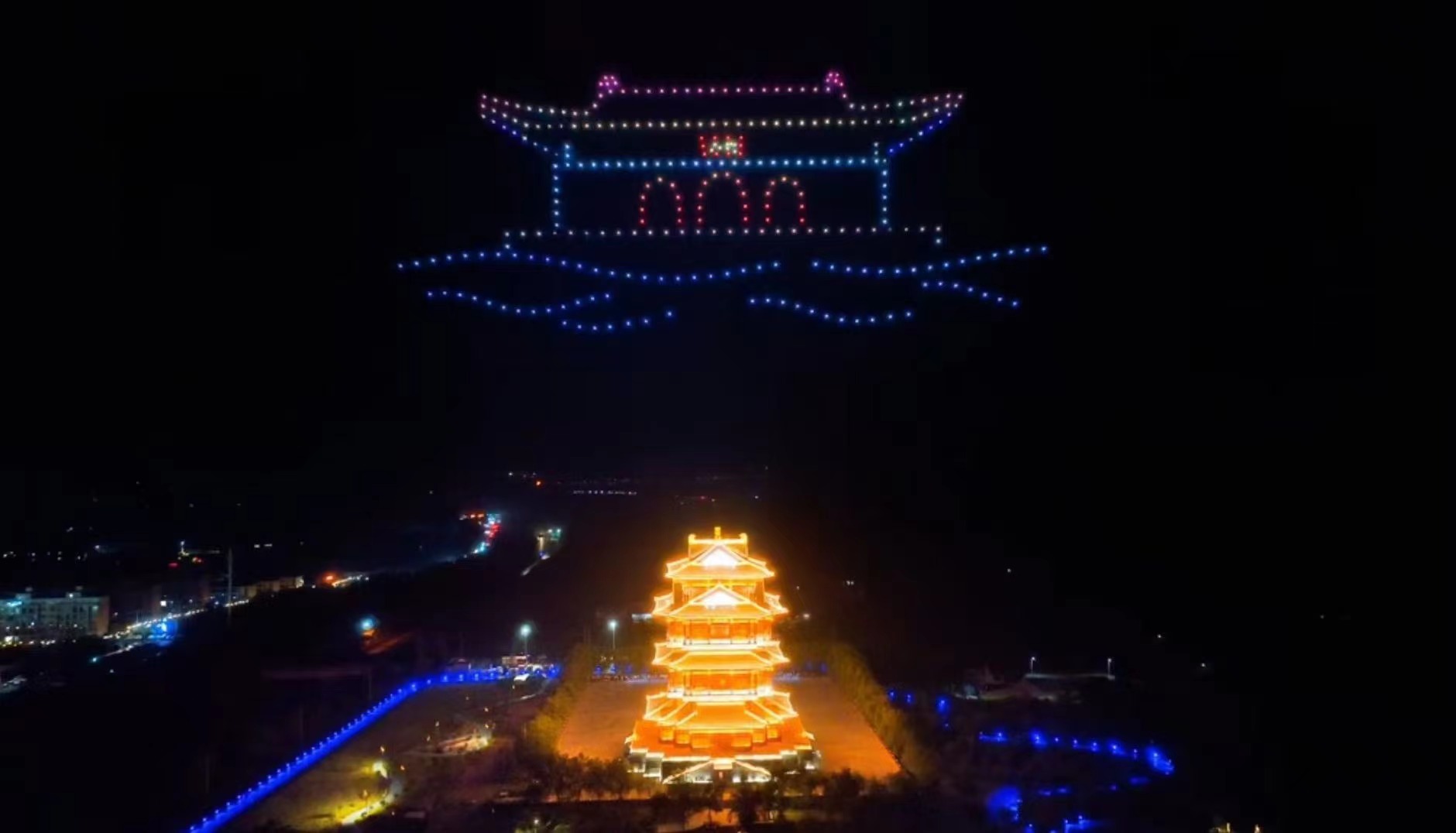 無人機(jī)培訓(xùn)，無人機(jī)考證，無人機(jī)飛行表演就找新疆保華潤天！