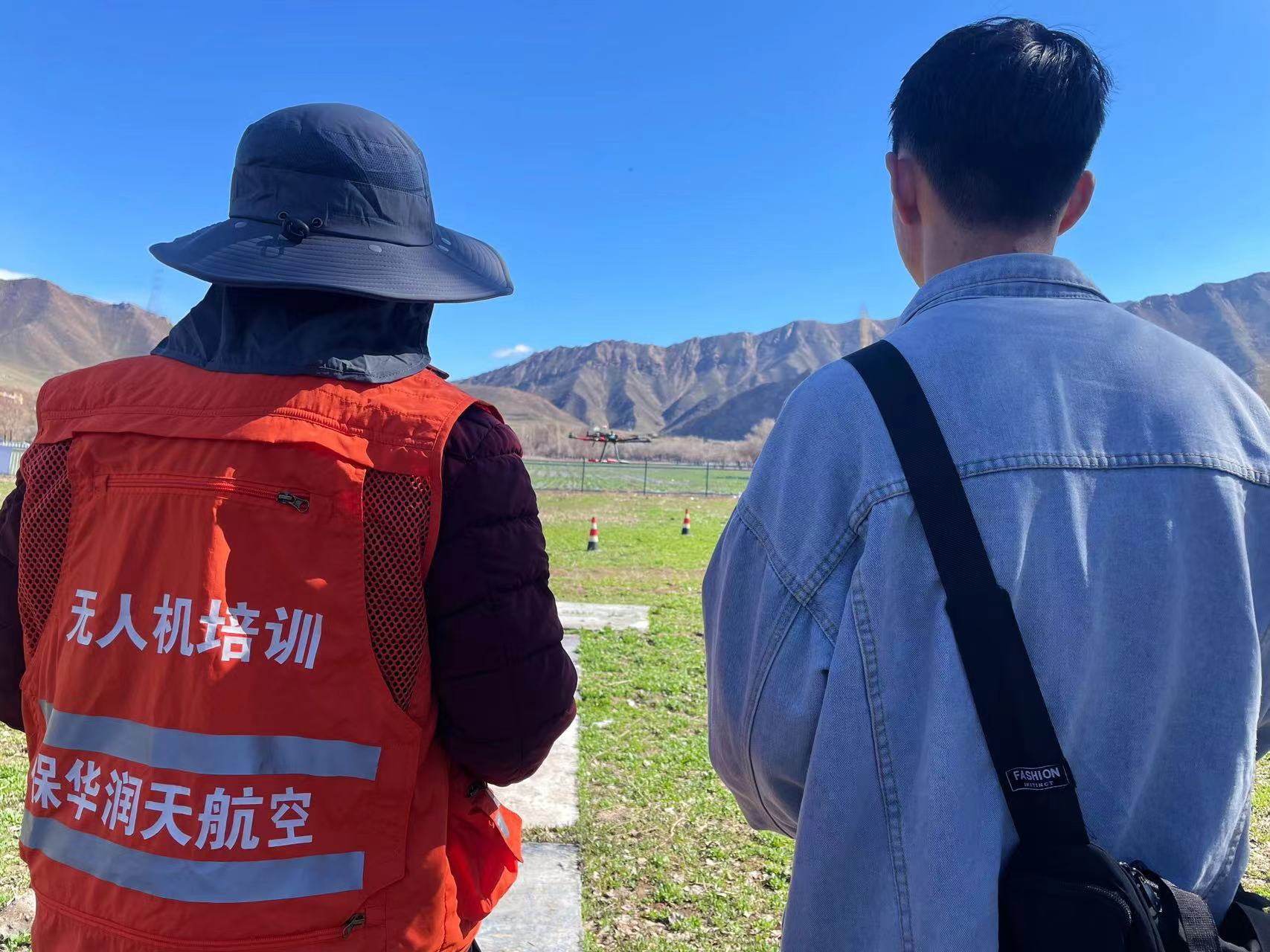 新疆無人機培訓保華潤天航空CAAC執照2024年4月班培訓中，五月可預約