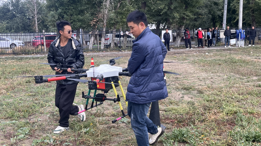 學(xué)無(wú)人機(jī)技能就選新疆保華潤(rùn)天航空CAAC無(wú)人機(jī)執(zhí)照考點(diǎn)