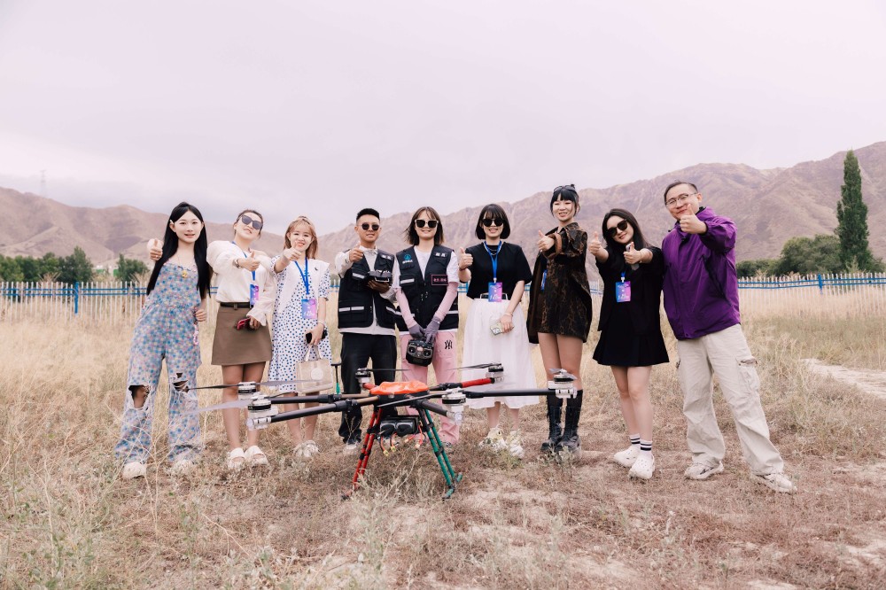 [新疆無人機培訓]學生黨，新疆無人機03考點(保華潤天航空)有學生證能便宜點不？