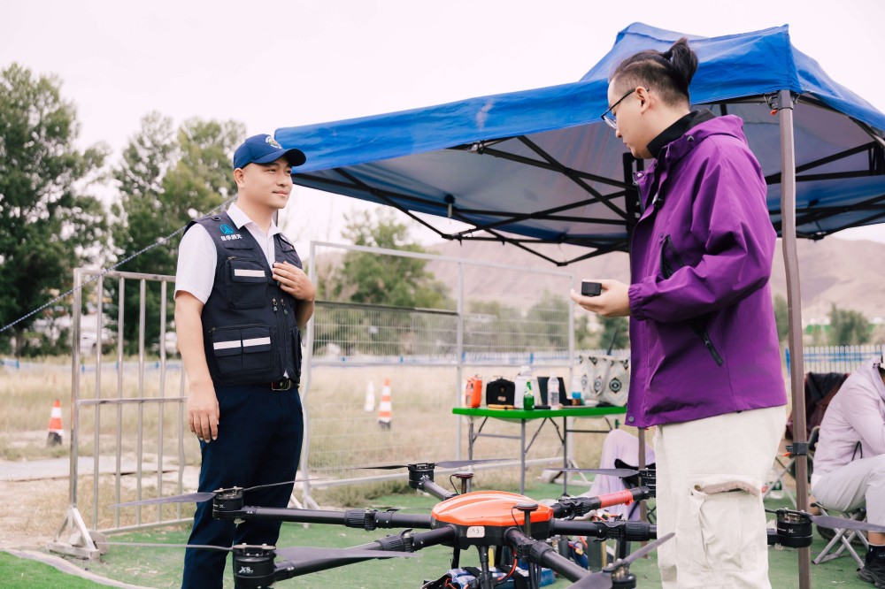 [新疆無人機培訓]手持 CAAC 無人機執照入伍的軍旅新機遇