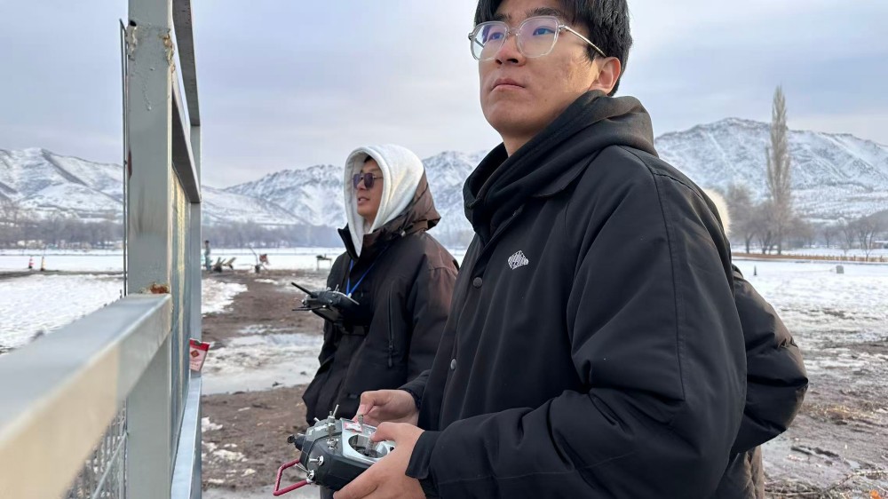 從零基礎(chǔ)到專(zhuān)業(yè)飛手：保華潤(rùn)天新疆無(wú)人機(jī)培訓(xùn)的“快進(jìn)鍵”藏在這里