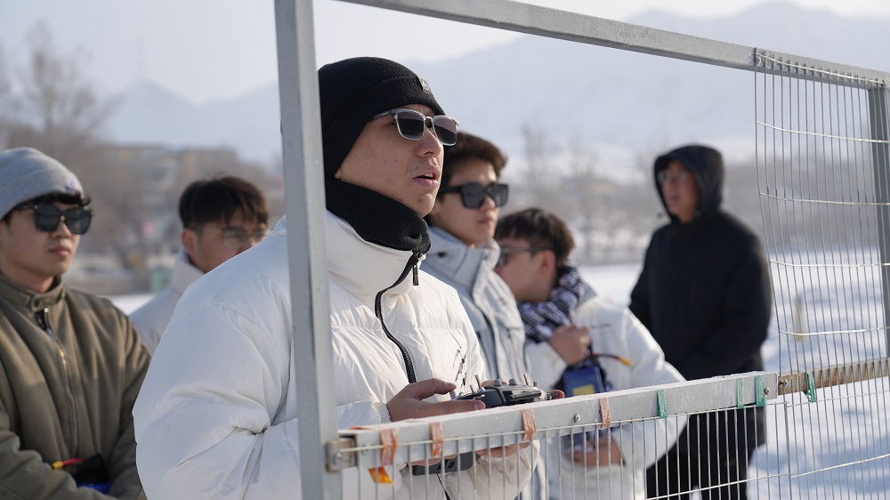 新疆無人機培訓通過保華潤天航空,掌握規(guī)范操作技能